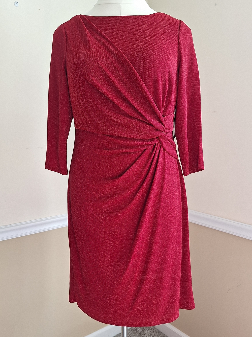 Jessica Howard Red Sparkle Twist-Waist Knee Length Dress